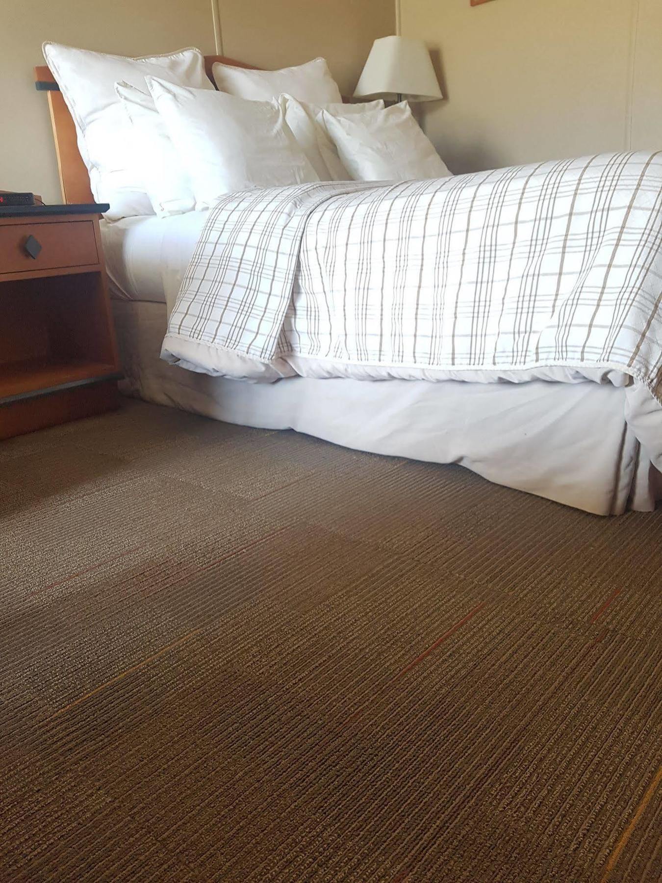 Olympia Lodge YYC Eksteriør billede