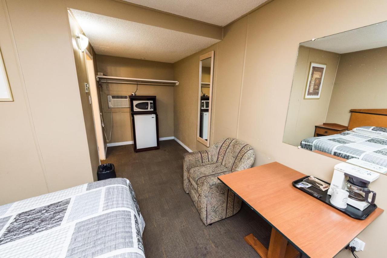 Olympia Lodge YYC Eksteriør billede